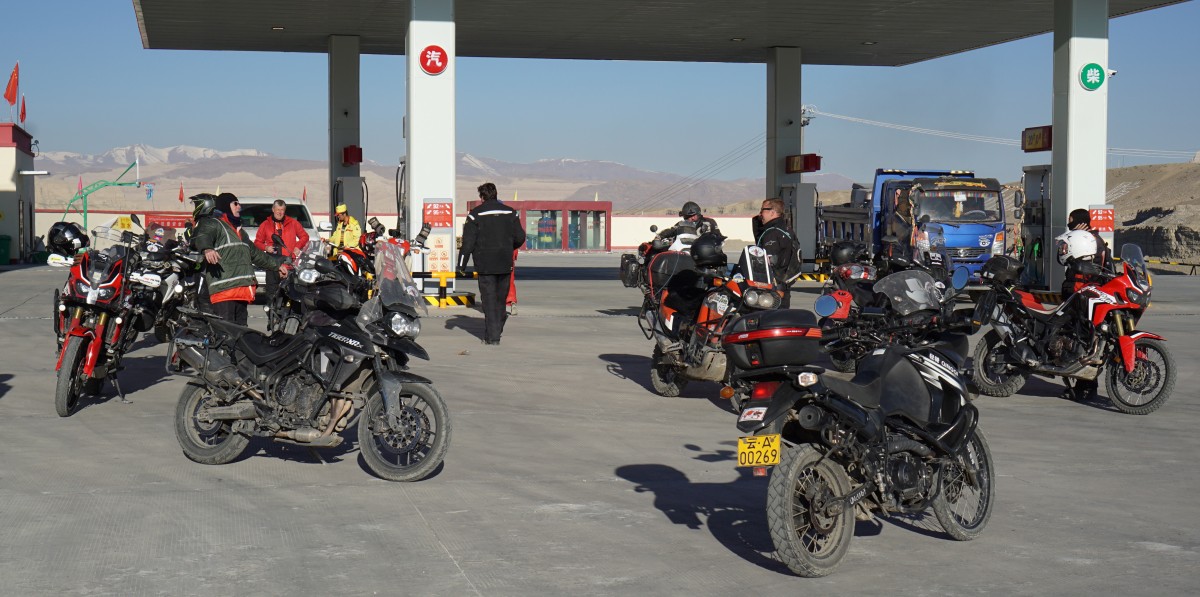 Filling up 12 motorcycles with petrol always takes time since the rules requires the use of a 2-stage process where first a can is filled and this is used to fill the bike. SOmetimes, we were allowed to push the bikes to the pump and fill.